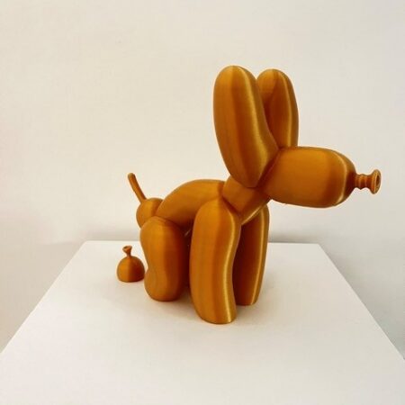 Poepend ballonnenhondje goud